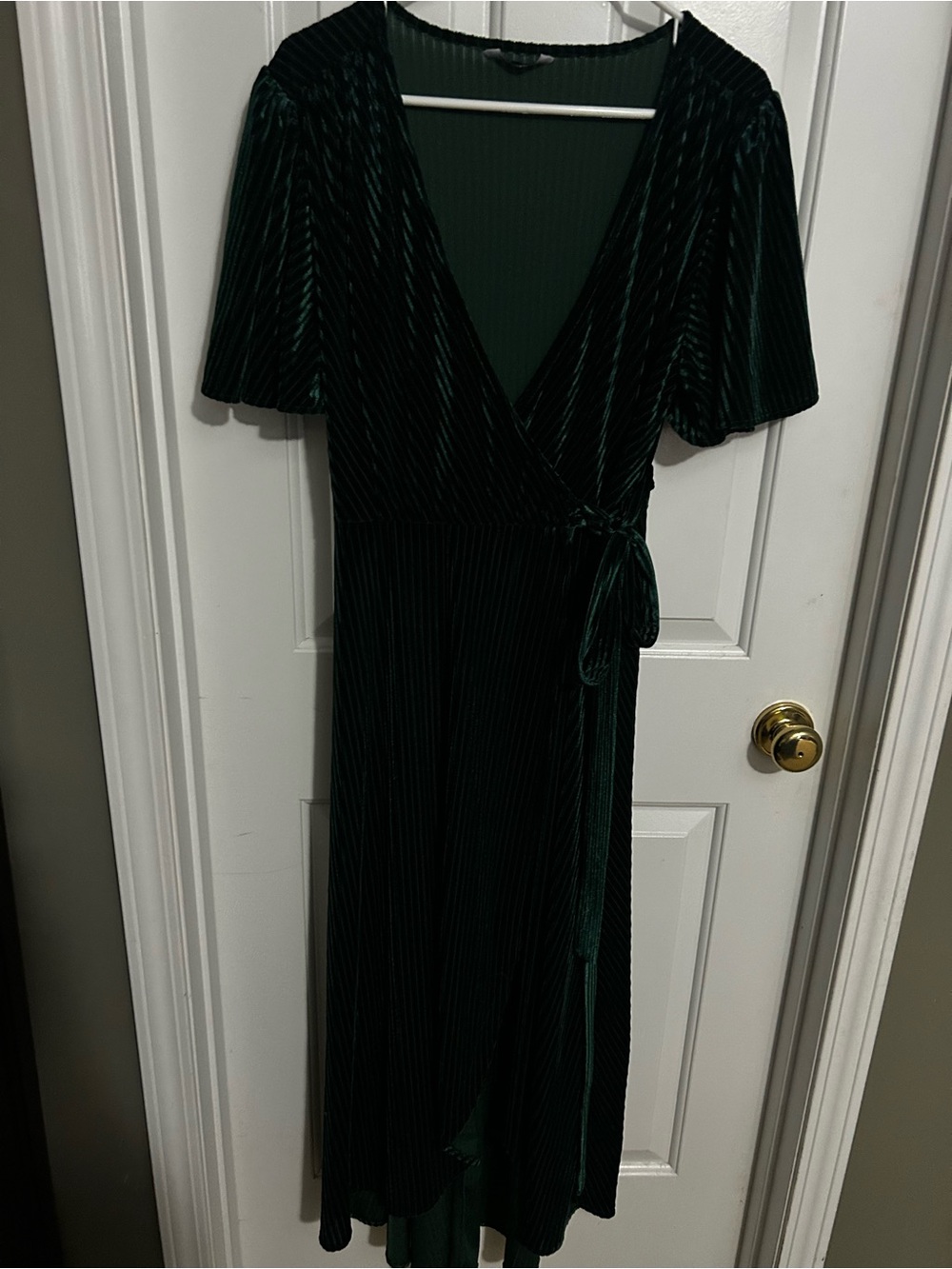 Women's emerald Green Velvet Wrap Dress